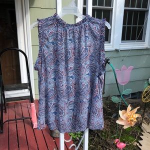 Ann Taylor LOFT NWT high neck flutter tank